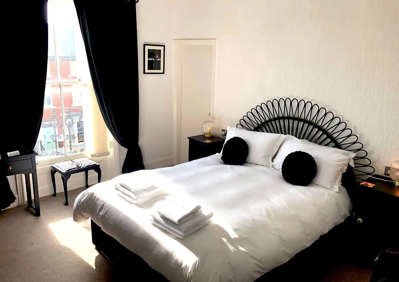 וויטבי High Tor Guest House בריטניה