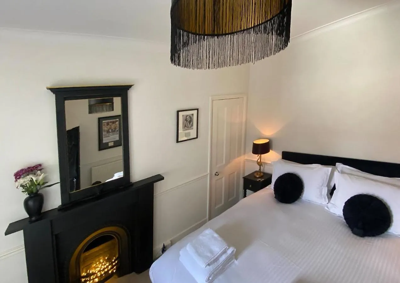 High Tor Guest House Whitby Bed & Breakfast